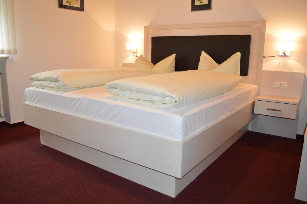 Hotel Scirocco Baunatal Oda fotoğraf
